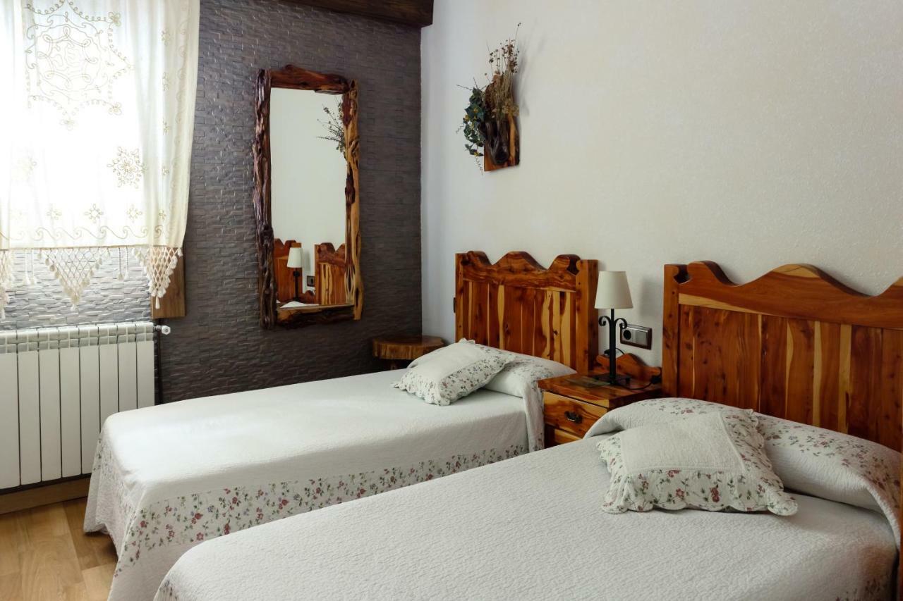 Casa Rural El Sastre Navaleno Exterior photo